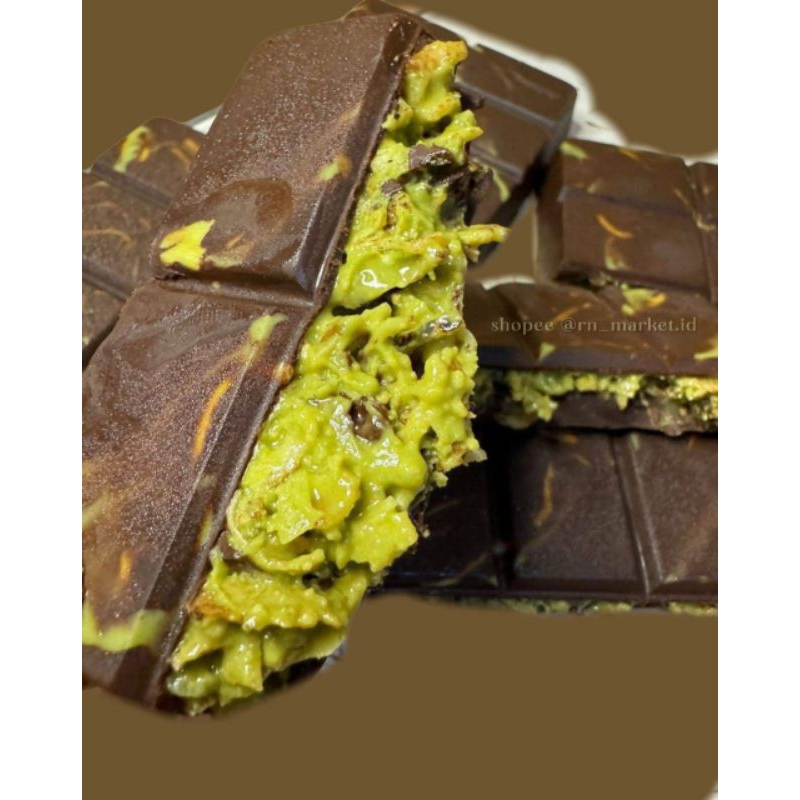 

COKLAT DUBAI PISTACHIO KUNAFE / CRISPY PISTACHIO KUNAFE ISI 3PCS