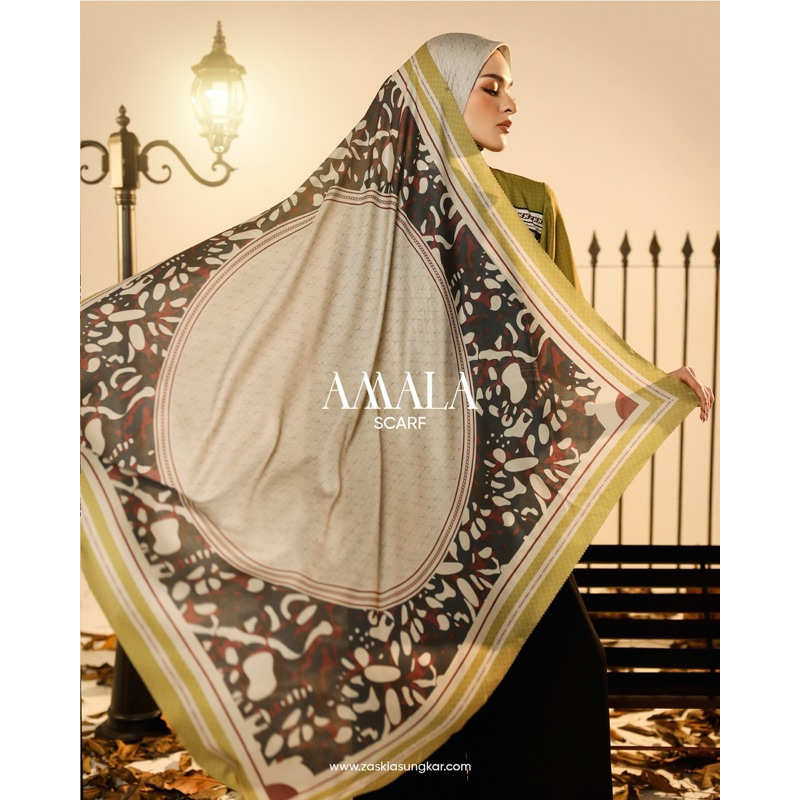 AMALA SCARF ZASKIA SUNGKAR