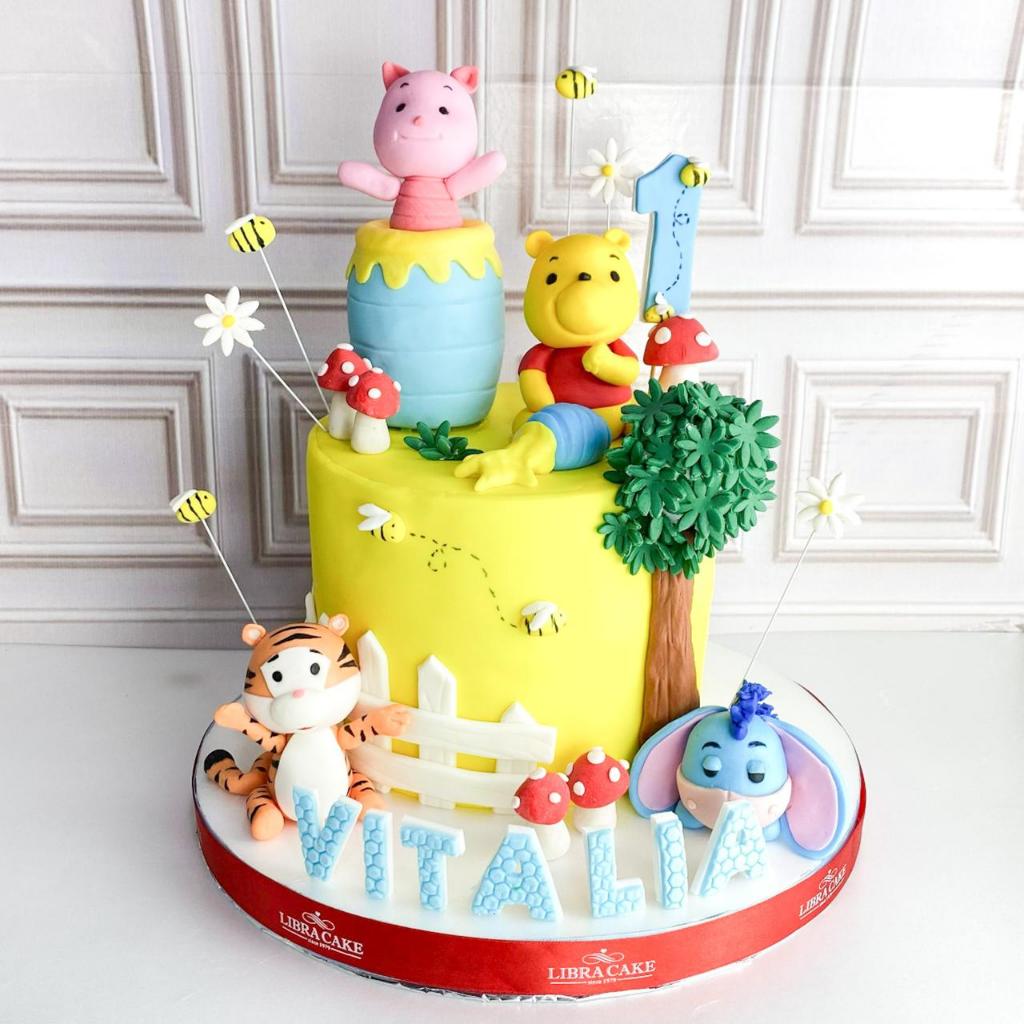 

Kue Ulang Tahun/Birthday cake/Kue Ultah Tema Winnie The Pooh/Kue Birthday Jakarta