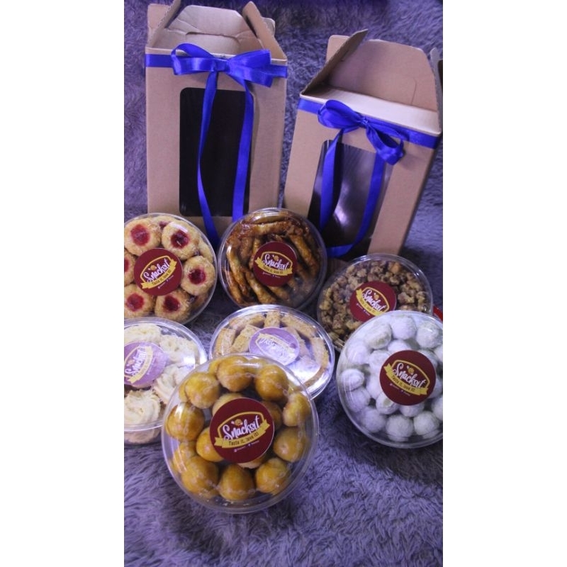 

Aneka Kue Kering Ngeprul | Nastar | Kastangel | Thumbprint