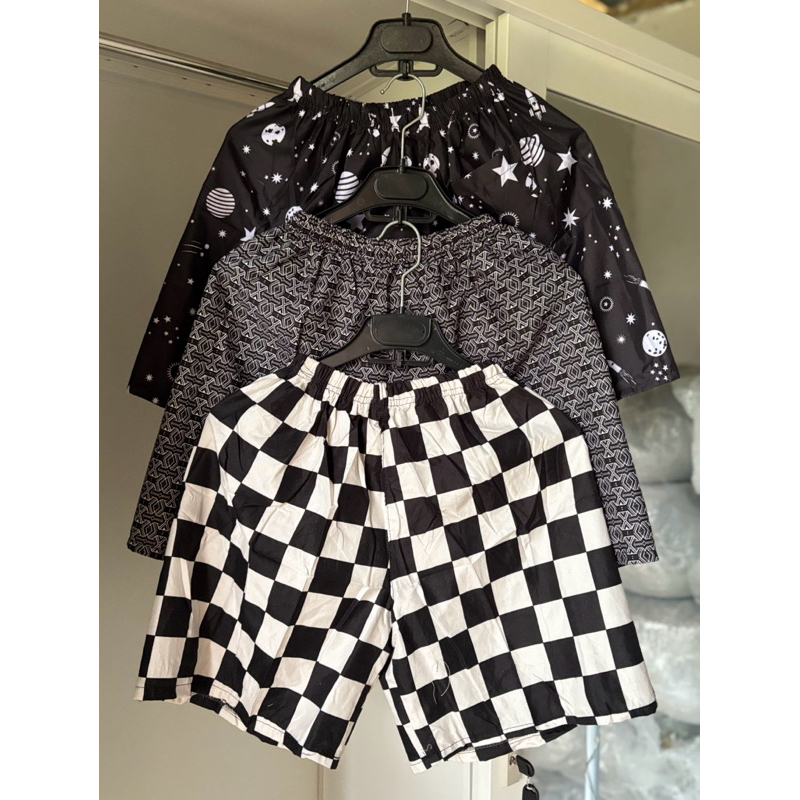 PAKET 3 PCS CELANA PENDEK CEWEK/COWOK RANDOM