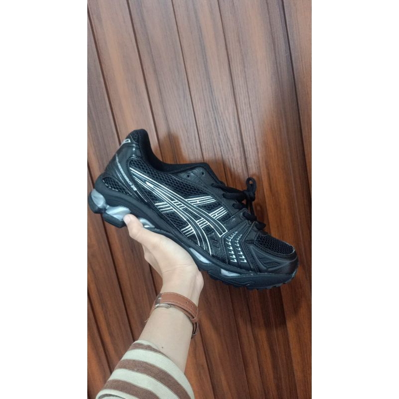 link co live asics kayano 14