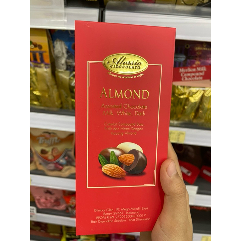 

Coklat box Allesio
