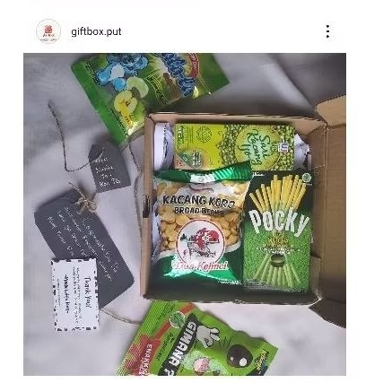 

Snack Box by @giftbox.put/ Hadiah Wisuda Murah/ Hadiah Sempro