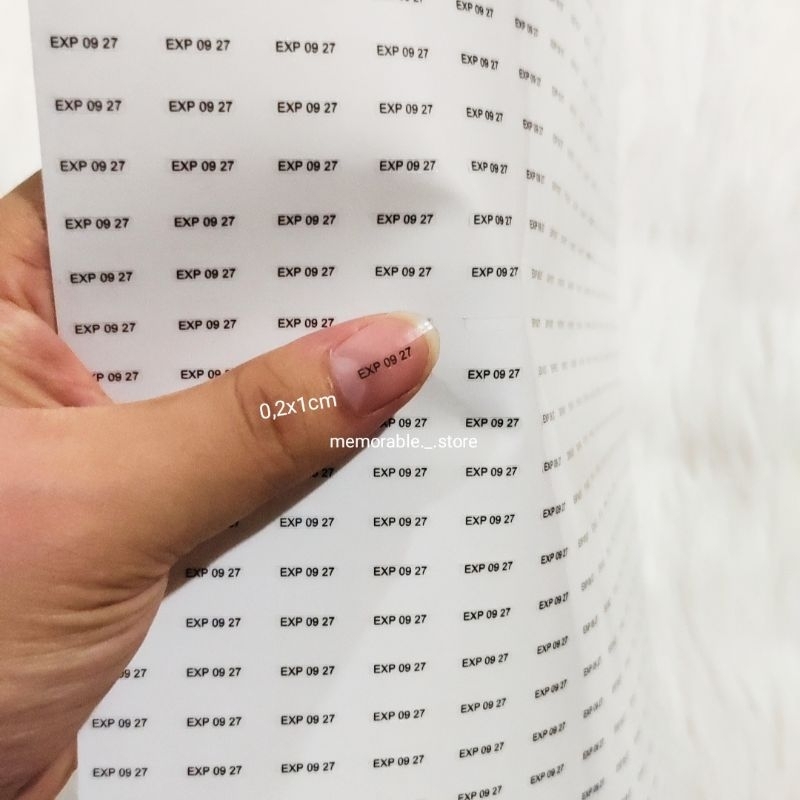 

Stiker expired transparan ukuran super kecil di bawah 0,5cm 0,1 0,2 0,3 0,4cm