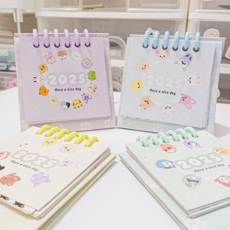 

Mini Calendar Desk Kalender Mini Kpop Stray Kids Ateez Seventeen NCT Dream