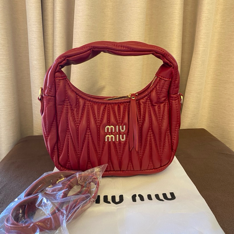 Miu Miu Wander Matelassé Hobo Bag – Red Leather - Semi Mirror