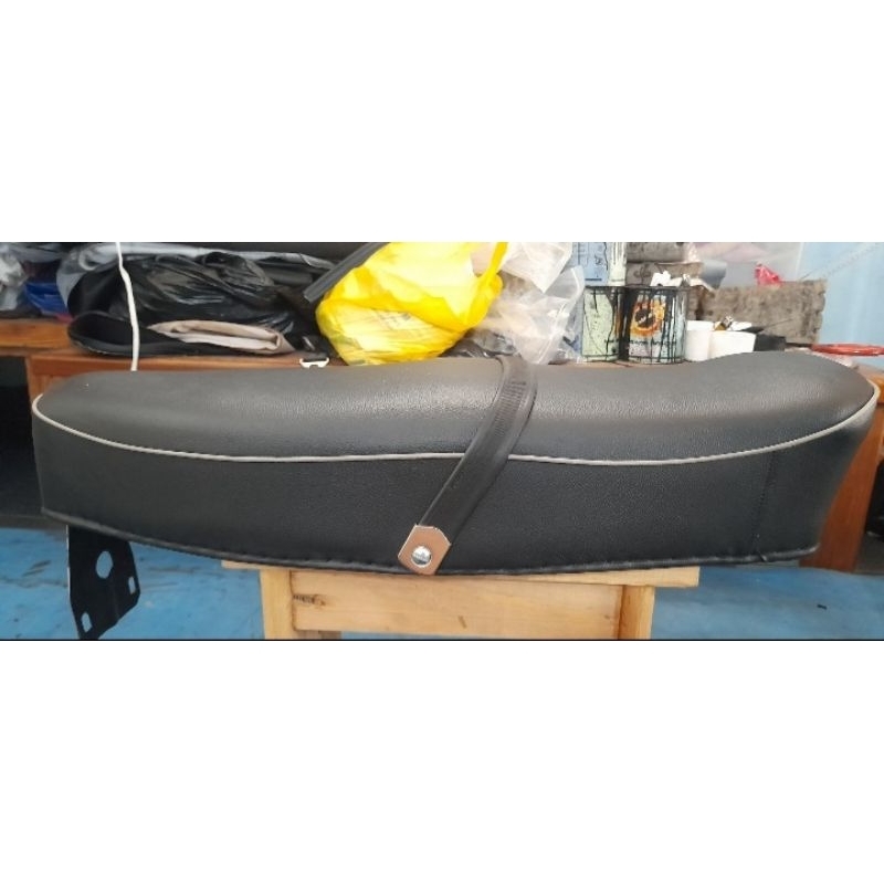 jok panjang vespa piaggio kuliatas A