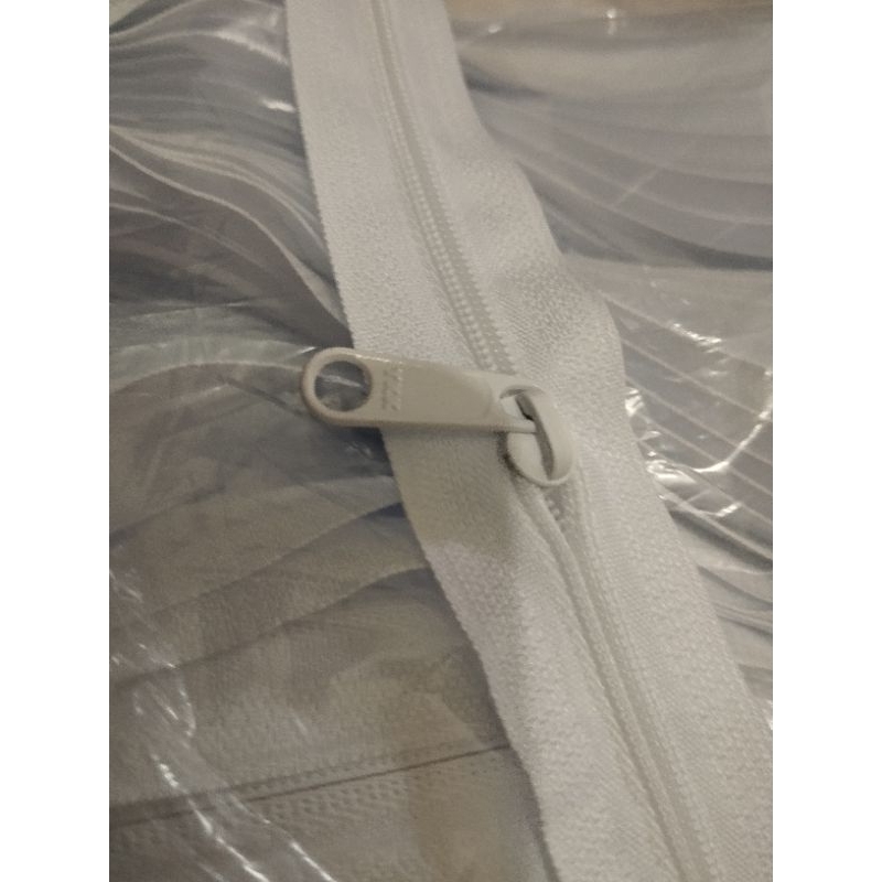 Resleting Zipper YKK no 3 Meteran ( harga per 1 meter )