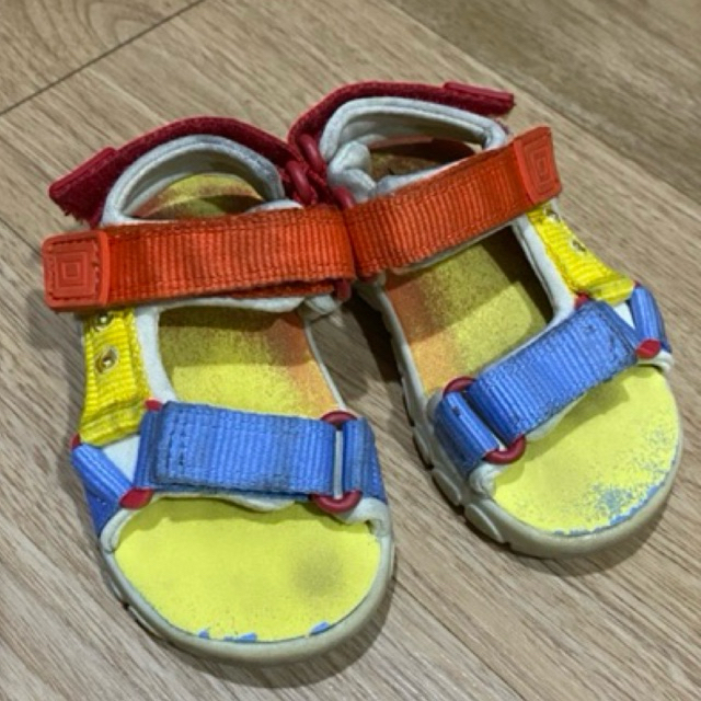 Sepatu sendal Marks and Spencer ukuran uk4 unisex
