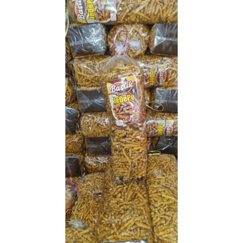 

Bastik renyah gurih pedas dengan taburan daun jeruk asli... asli dari Jedepe