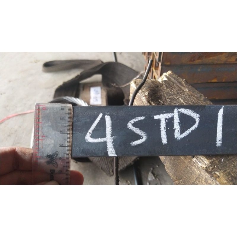 Besi siku 4x4 / 40x40 tebal 3mm