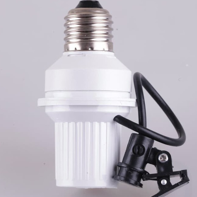 Fitting Lampu Sensor Otomatis Cahaya Sinar LED Otomatis Fiting Lampu Sensor Siang Malam E27 - 668