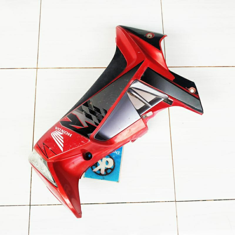 Sayap supra x125 bagian kanan saja original bekas