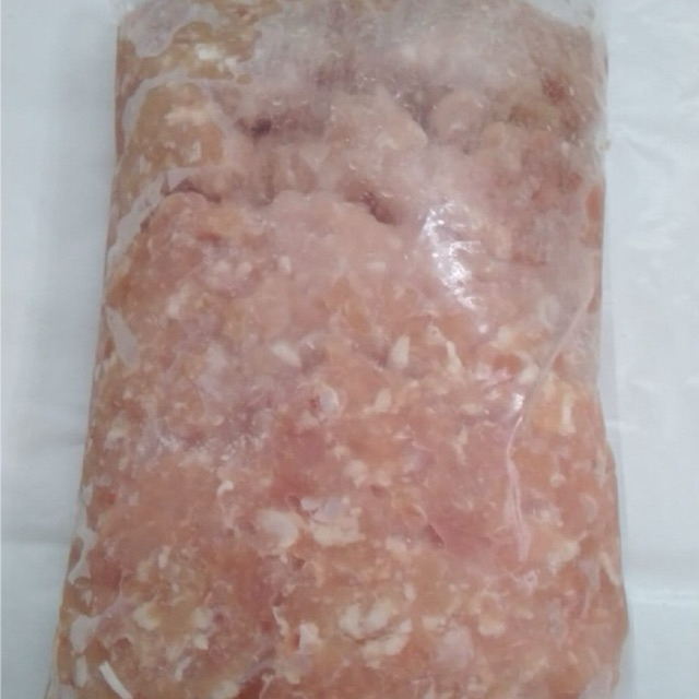 

Ayam giling 1kg/bahan dimsum/somay/eggroll/dll