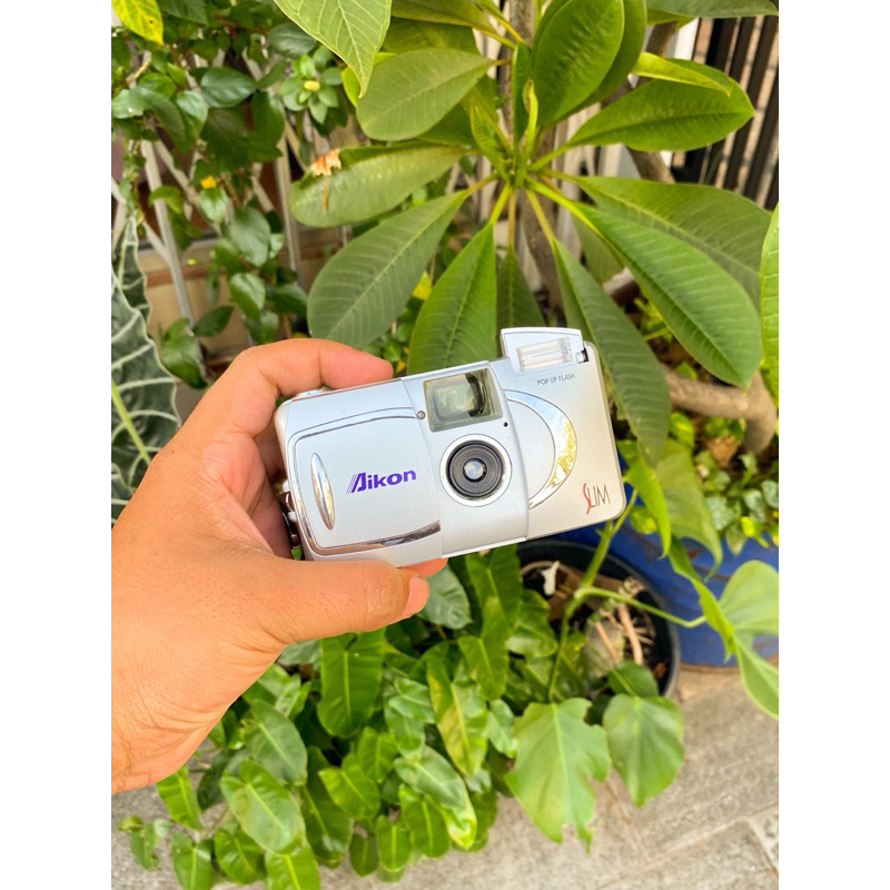Kamera Analog Point and Shoot Aikon slim