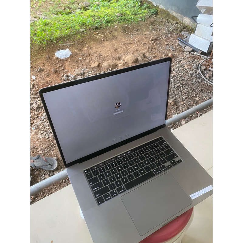 Macbook Pro 2019 16 inc i7 16/512