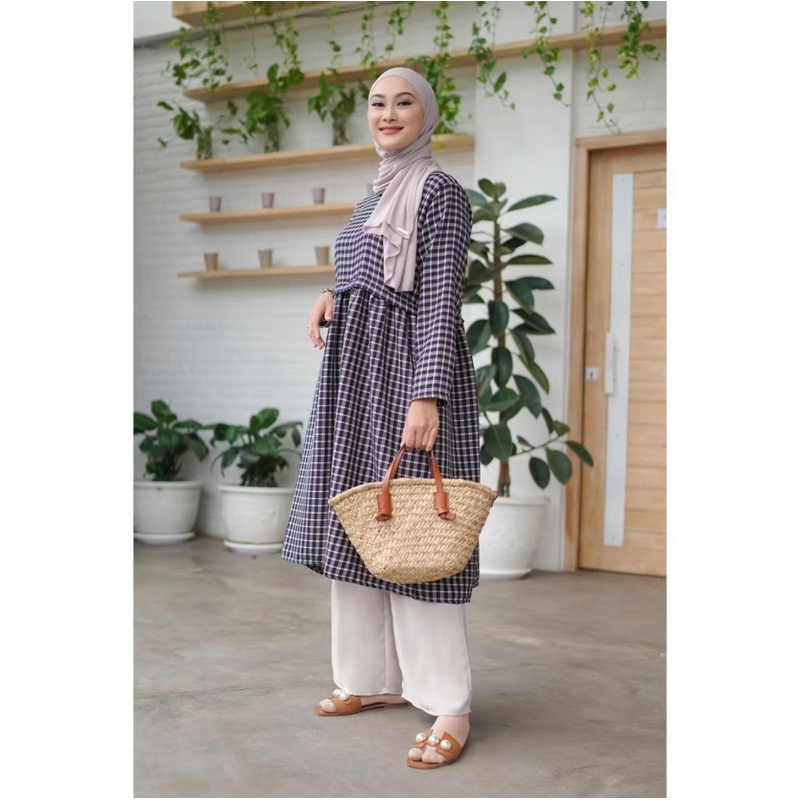 Nada Puspita Embun Gingham Cream