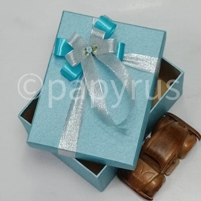 

PAPYRUS 15x20 Tinggi 5cm Kotak Kado Gift Box V3