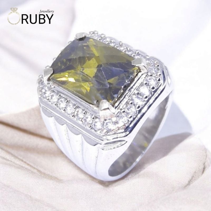 Cincin Batu Green Peridot Zirconia Diamond