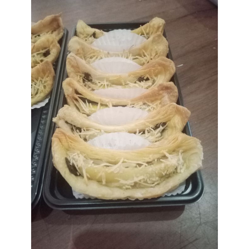 

banana cheese pastry