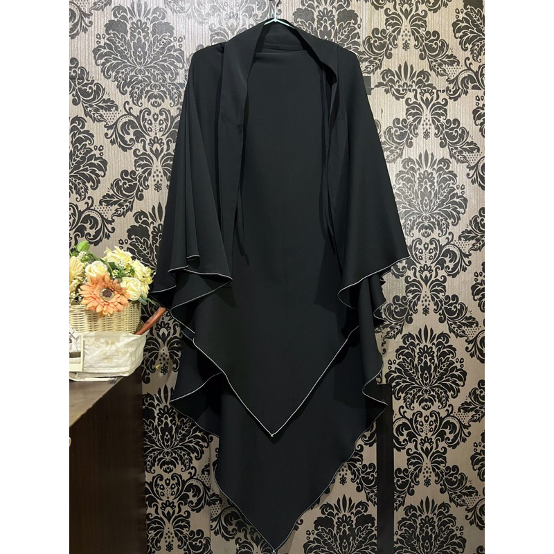 Preloved Stitch Abaya Black size XS set FK Huda Stitch size M Elmadina abaya