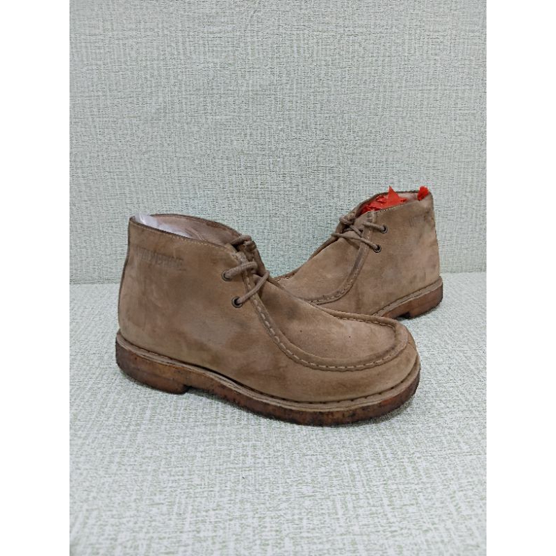 Wolverine wallabe style boots