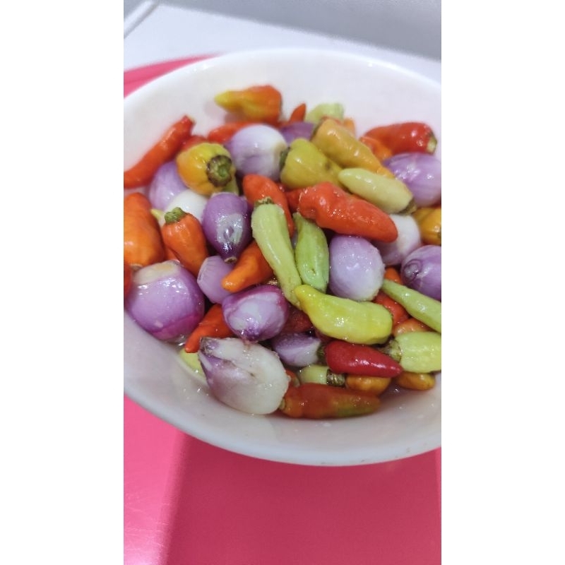 

Acar cabe rawit merah mix bawang merah masakan kalimantan