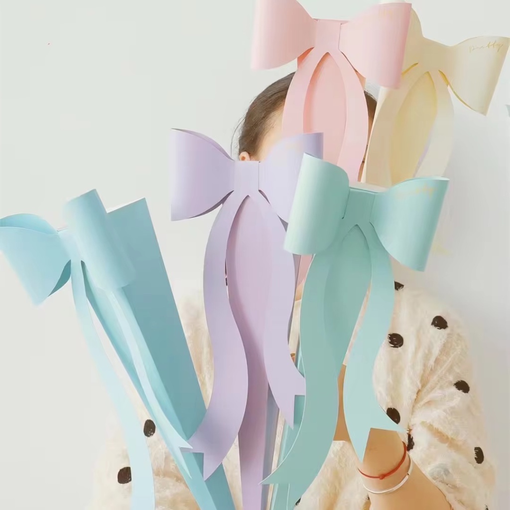 

LUNELLE - Box Bunga Instan Kemasan Buket Kecil Motif Pita Flower Wrapping