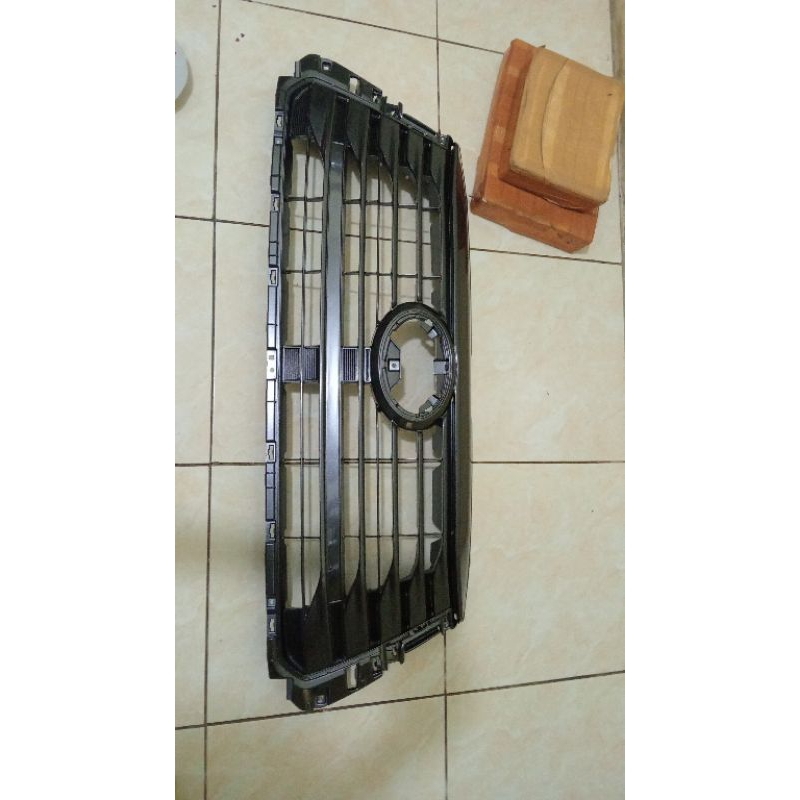 gril Innova reborn facelift asli original