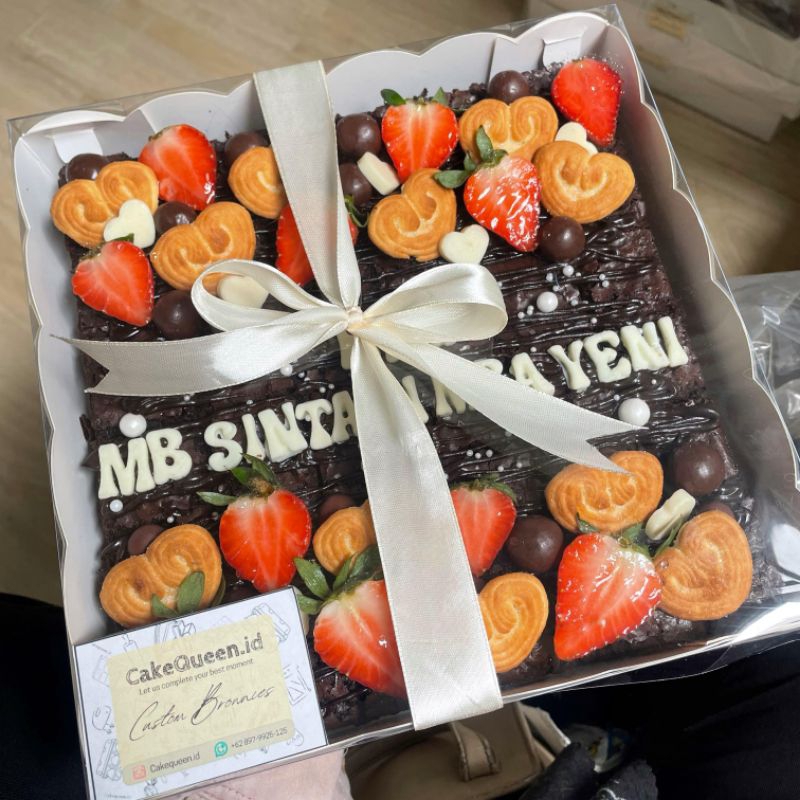 

Brownies Custom by CakeQueen.id