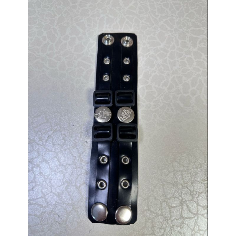 Gelang kulit punk kekinian