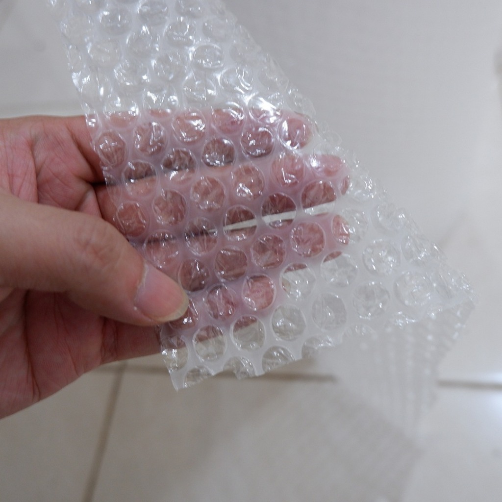 

Nerrd Bubble Wrap Murah Kualitas Terbaik Lebar 1,25 m (Tambahan Packing)
