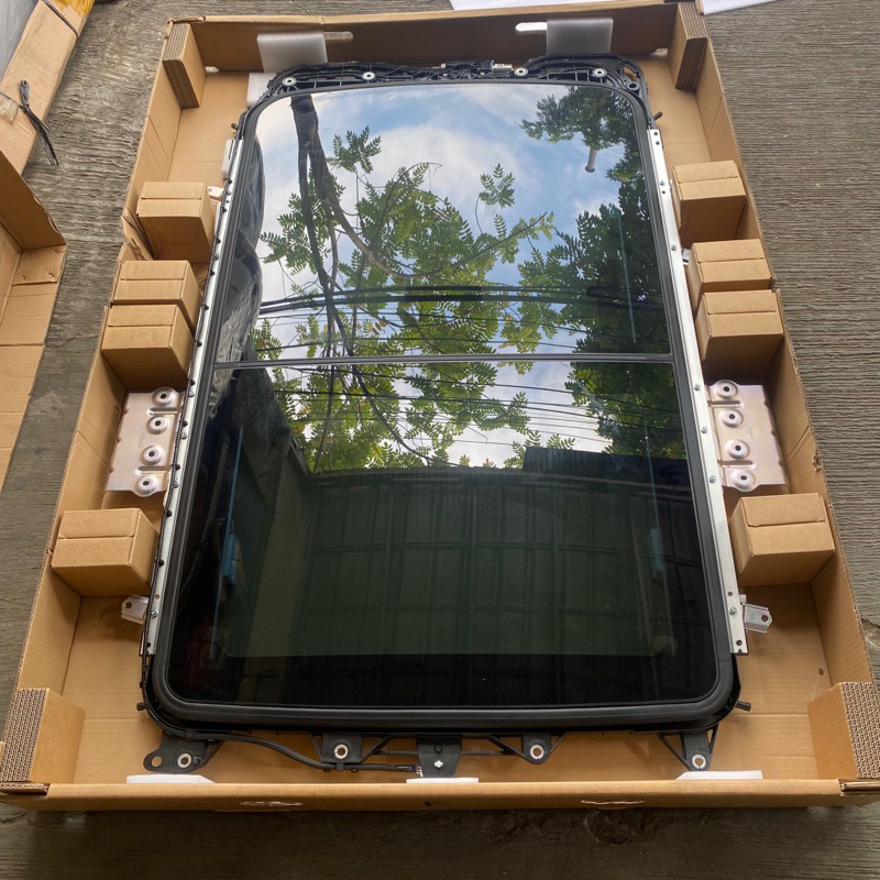 Sunroof sun roof panoramic innova zenix