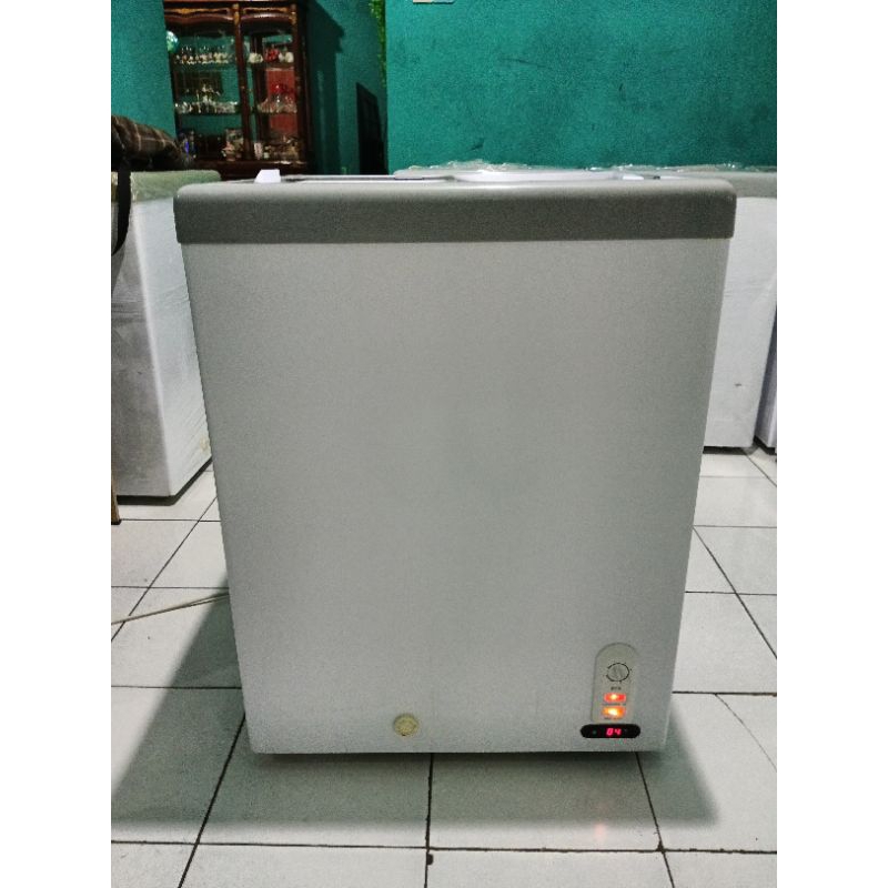 freezer 100liter slide kaca