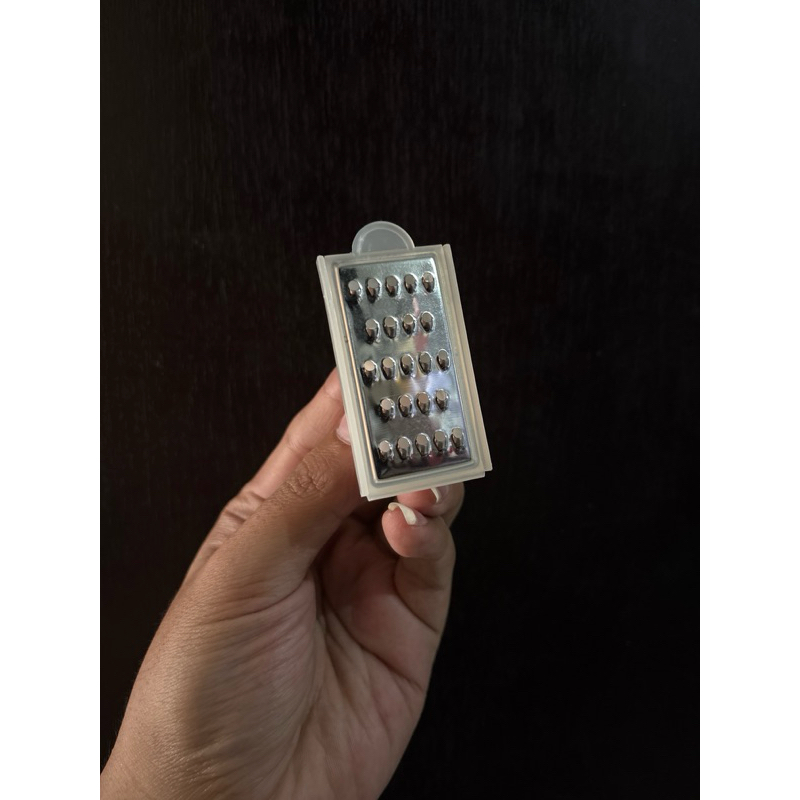 Parutan Keju Mini Tupperware