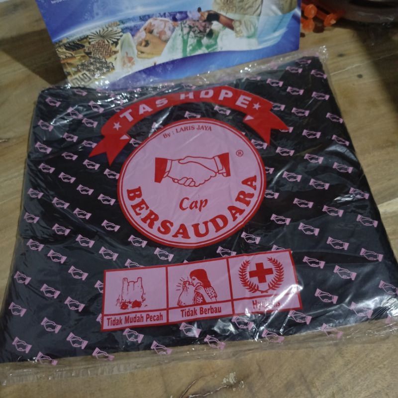 

KANTONG KRESEK HITAM KWALITAS BAGUS