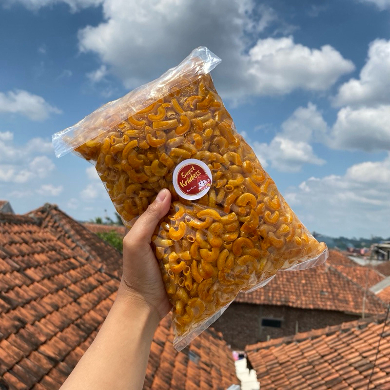 

Makaroni Cikruh 500 gram Makanan Cemilan - Asin Gurih Pedas Snack Food