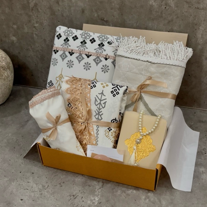 Serah Studio - Palet Mukena Lengkap Alquran sajadah Mahar pernikahan Seserahan Alat sholat kado nika