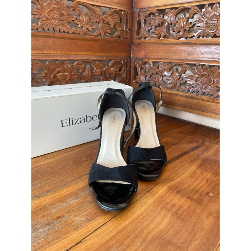 Heels Hitam Elizabeth | Preoved