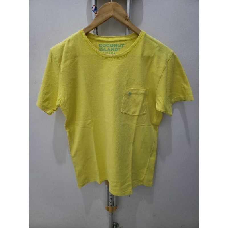 Coconut Island Yellow T-Shirt Cotton. Vintage Item. 100% original. Size M. baju kaos coconut island 