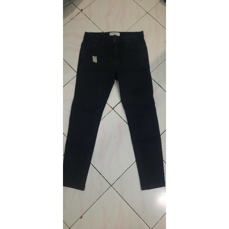 jeans GU335