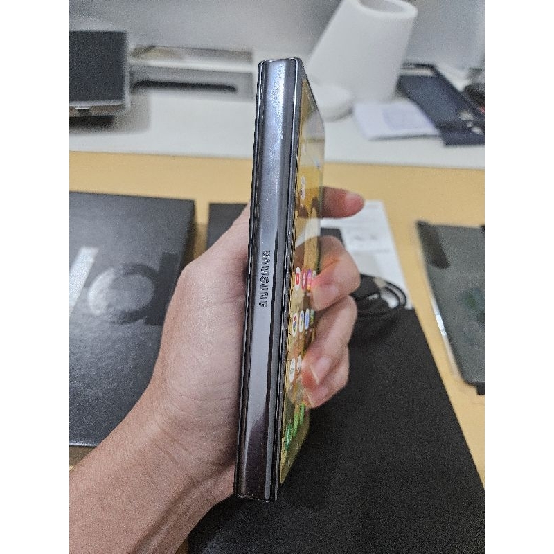 Samsung Galaxy Z Fold 4 512 Fullset - HP Lipat Flagship IMEI Aman