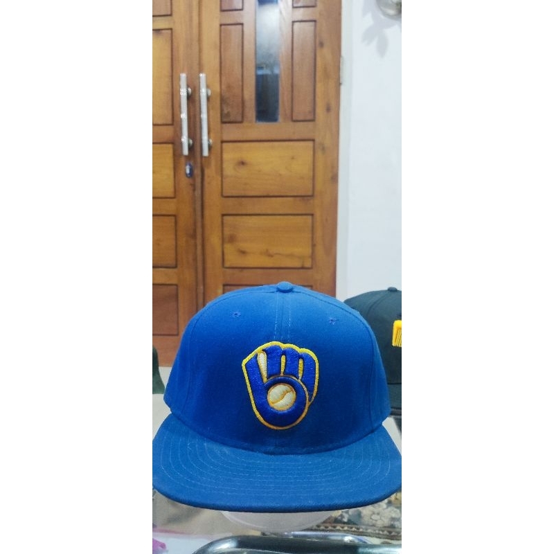 Topi New Era Milwaukee B