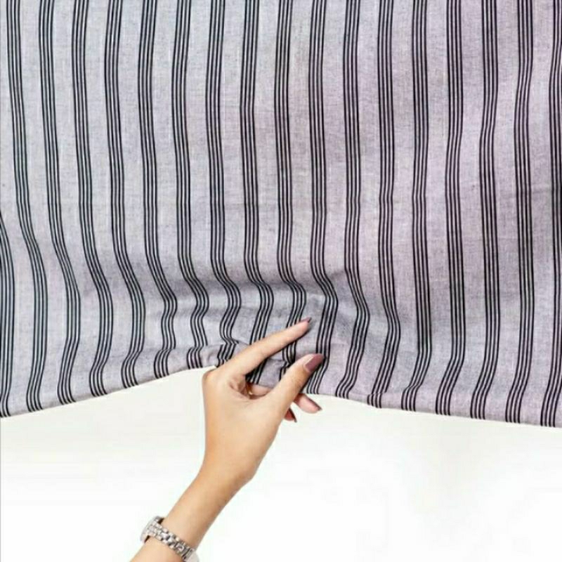 Kain Tenun Lurik Abu Abu Hitam / Batik Lurik Abu Abu / Bahan Baju Adat Jawa