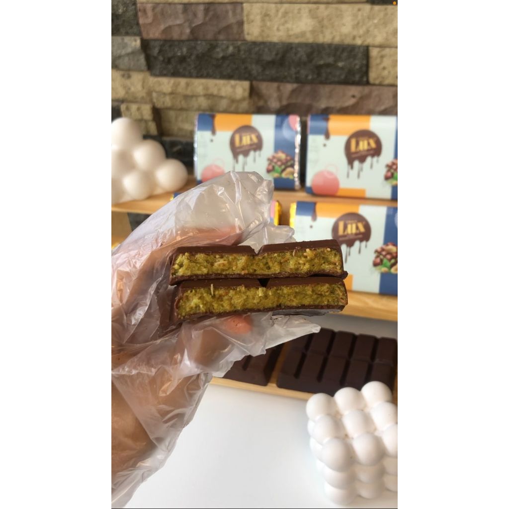 

Nycyta Home Dubai Chocolate Bar Pistachio Original Kunafa / Coklat Dubai 90Gr