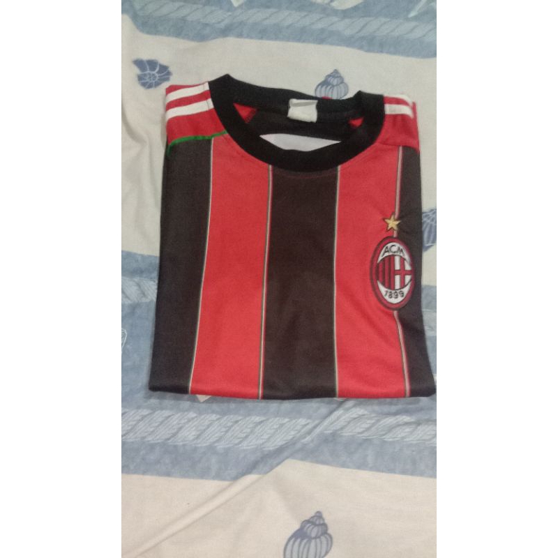 jersey retro second AC Milan ukuran m lokal ya ini ini ada minusnya ya foto Nomor 10 sampai 7 intiny