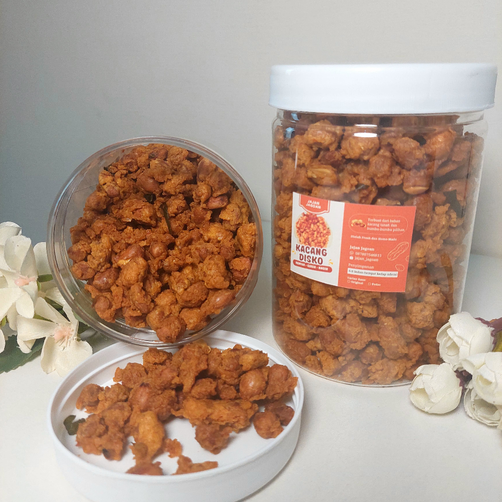 

Kacang Kribo / Kacang Disco Daun Jeruk Kemasan Toples isi 300 gr - Renyah, Original dan Pedas Gurih
