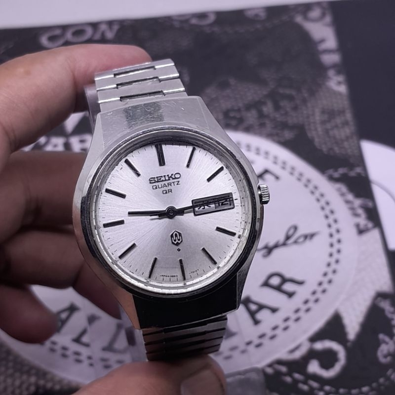 Jam tangan pria Seiko Quartz QR 3863 7010