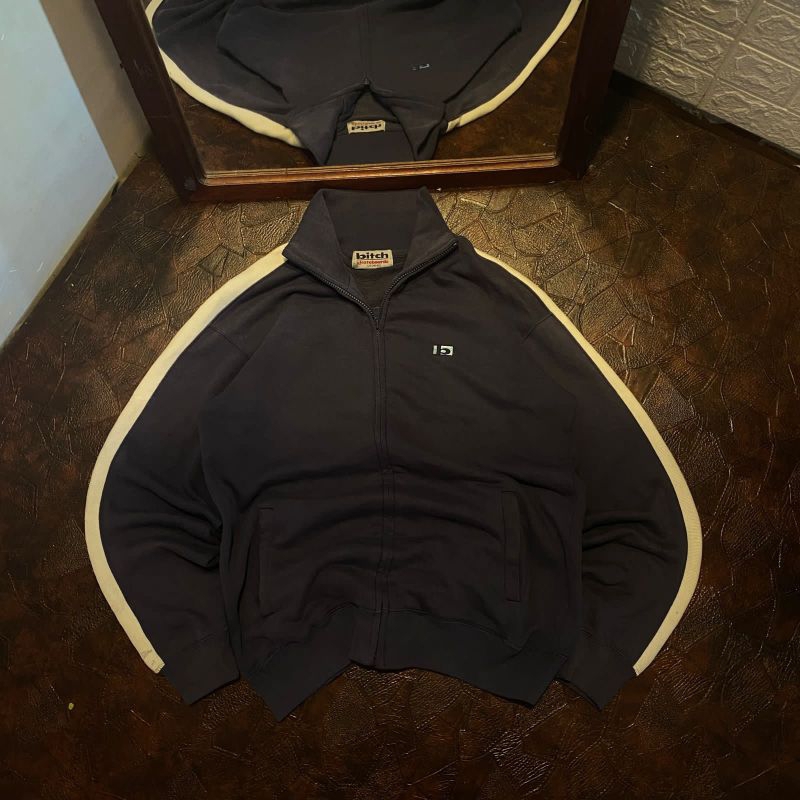 b*tch skateboard vintage tracktop